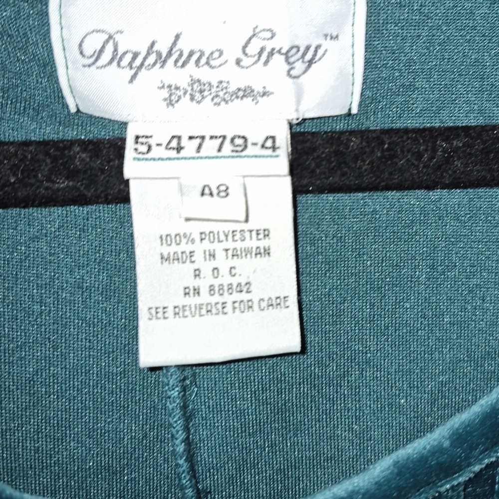 Daphne Grey Size 14/16 Polyester Green Long Sleeved Dress, Velvety Vintage 90s - Picture 3 of 3